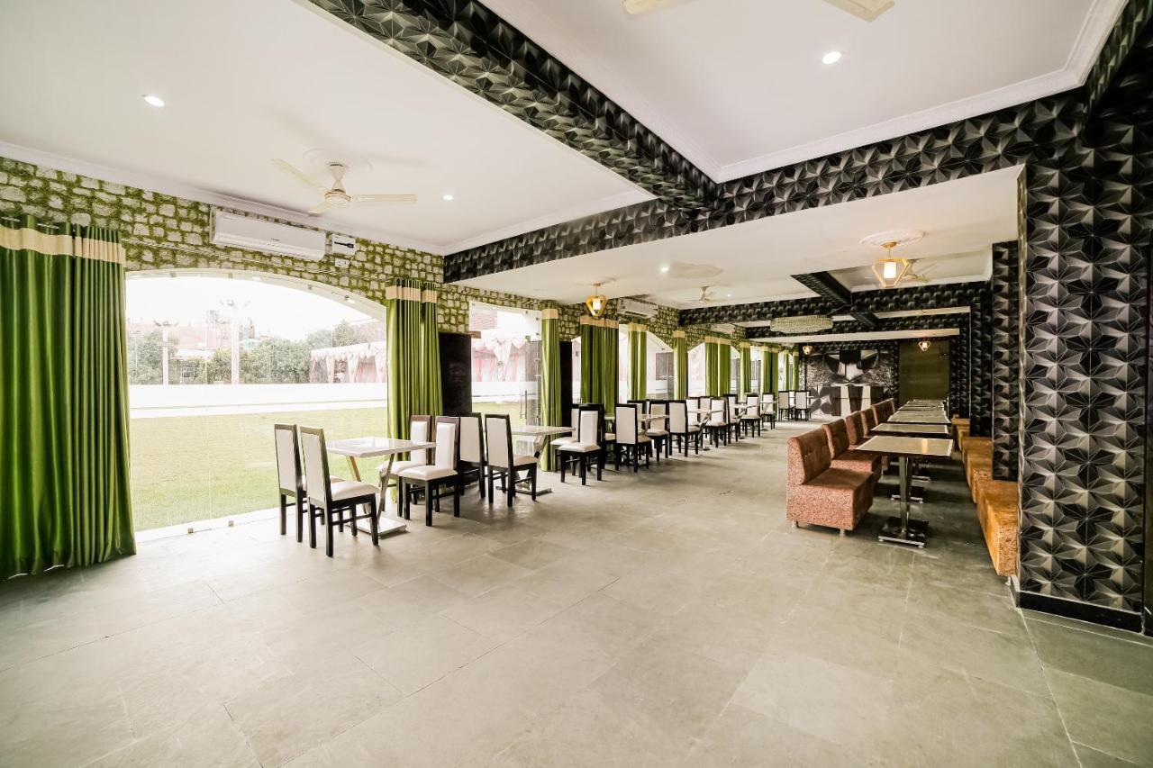 Oyo 41923 Prema Kunj Resort Jhānsi Exterior photo